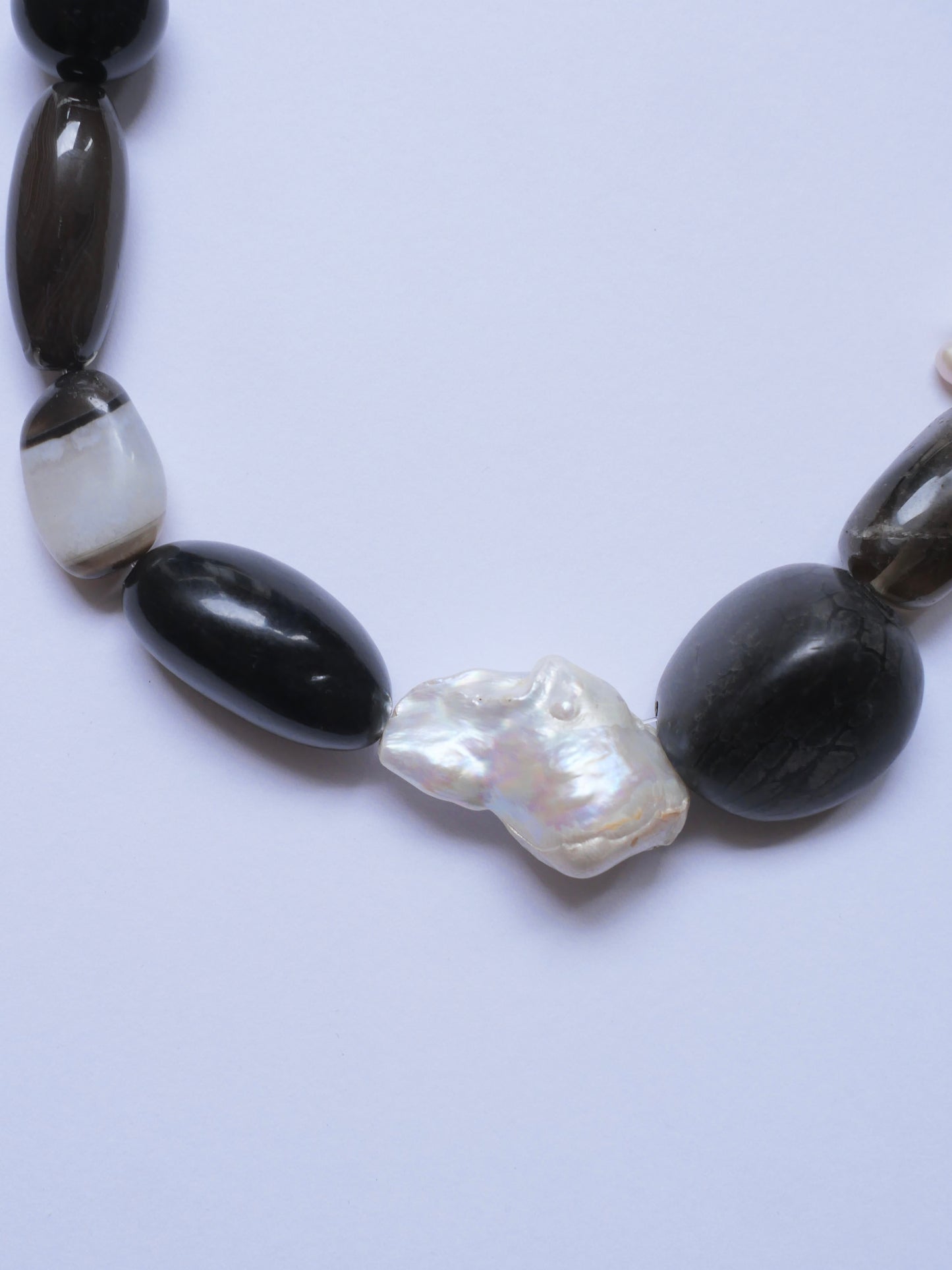 Collar caribe negro