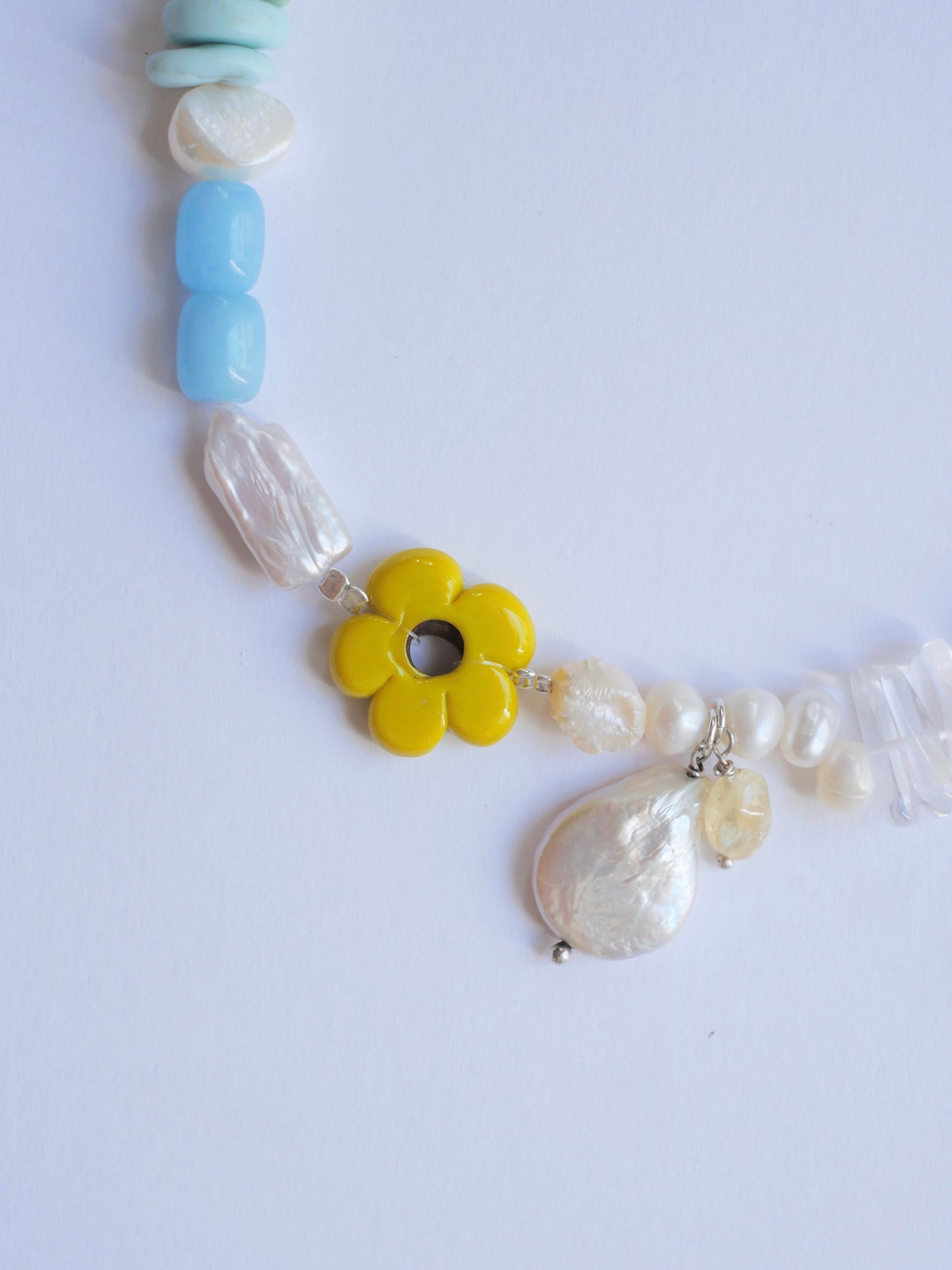 Collar narciso