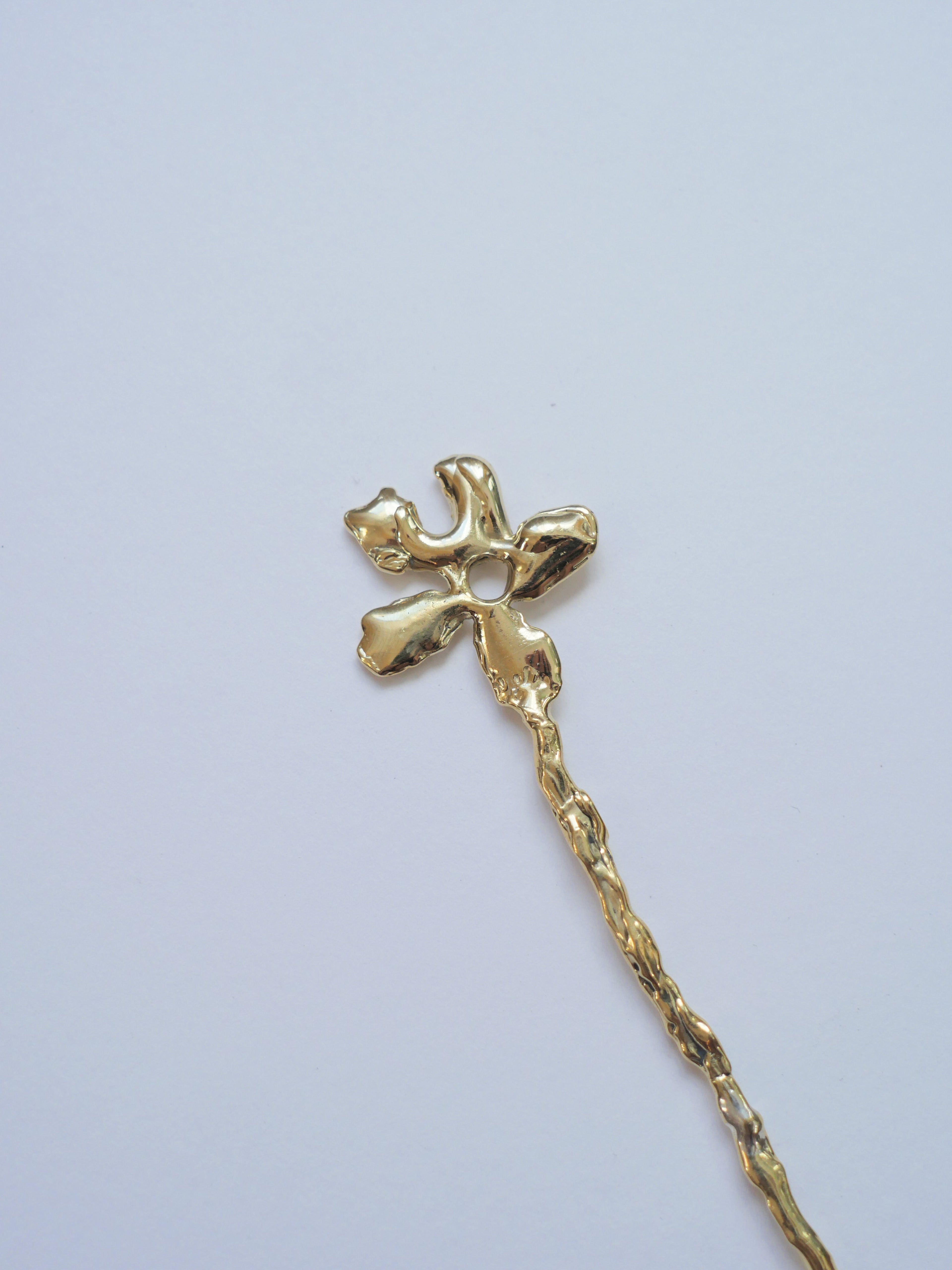 Pin violeta