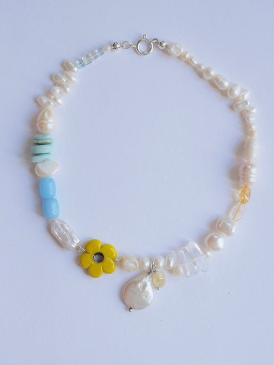Collar narciso