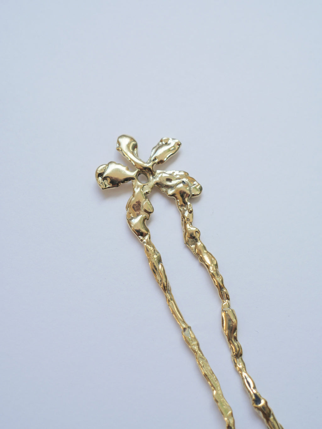 Pin Violeta grande