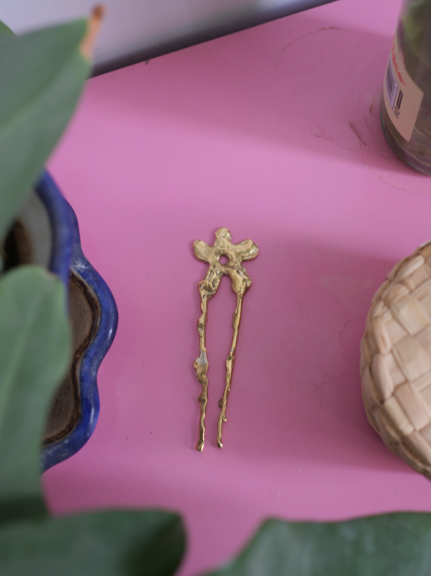 Pin Violeta grande