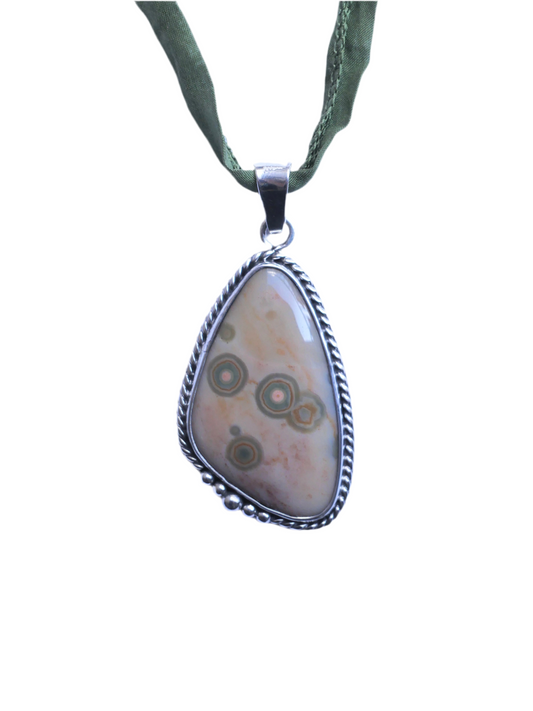Collar Boulder