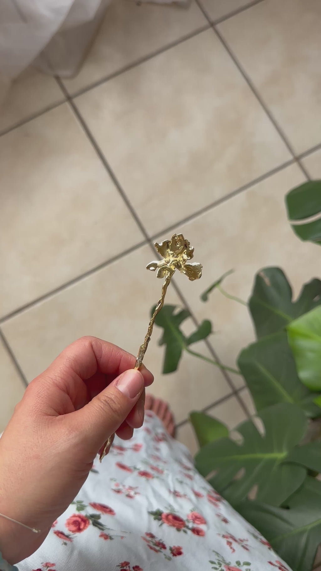 Pin clavel
