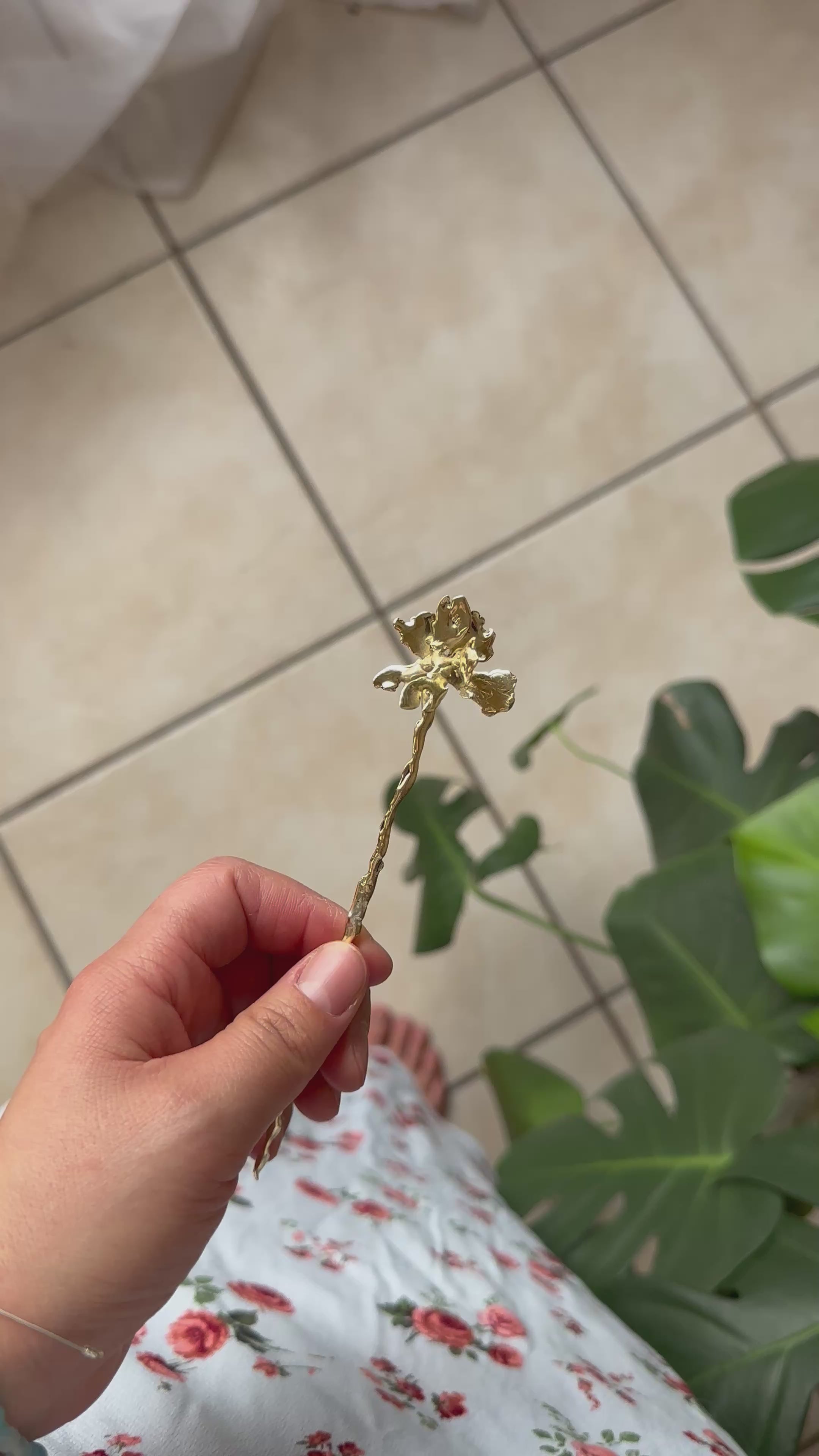Pin clavel